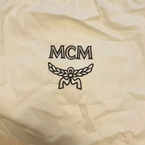 MCM LIZ TOTE - Picture 3 of 6
